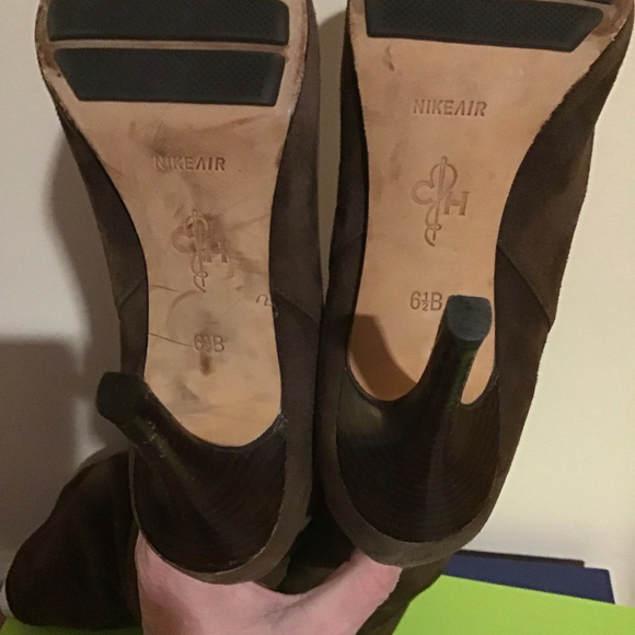 Nike Air Edgy Winter Brown Suede Knee High Boots - Picture 5 of 5